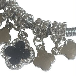 Women's Stretch Braclet with Clover Shaped Charms